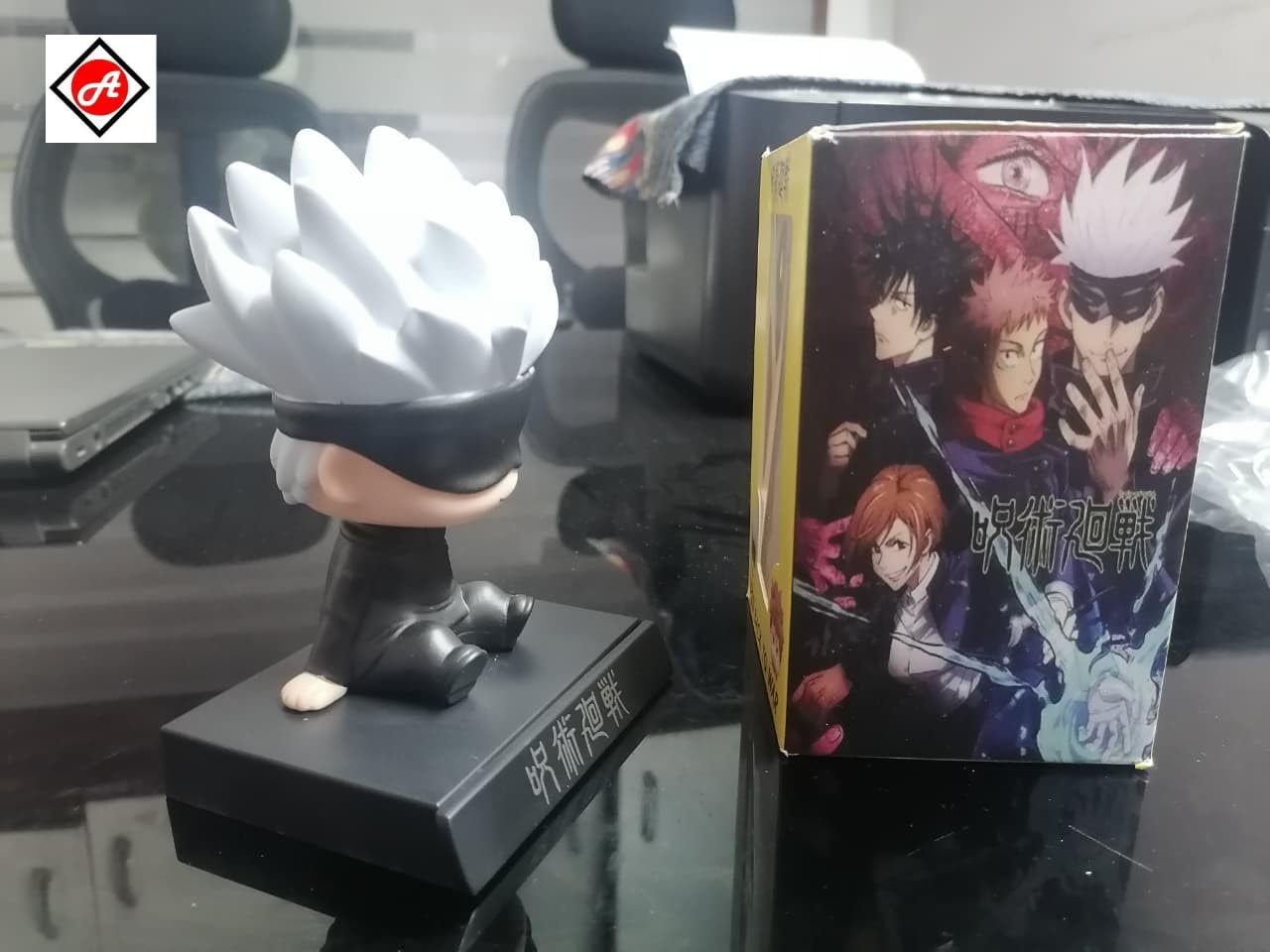 Gojo Satoru Bobble Head Figure – Jujutsu Kaisen Anime Collectible for Desk, Car & Gift - Image 6