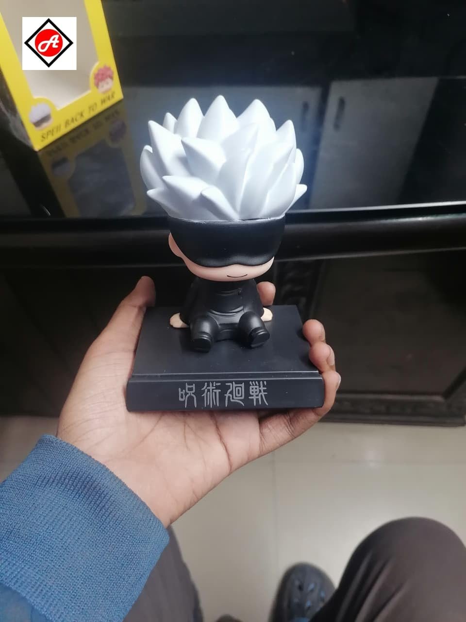 Gojo Satoru Bobble Head Figure – Jujutsu Kaisen Anime Collectible for Desk, Car & Gift - Image 7